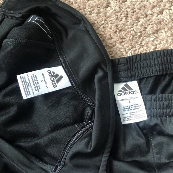 Adidas set kids size 5 - Picture 6 of 7